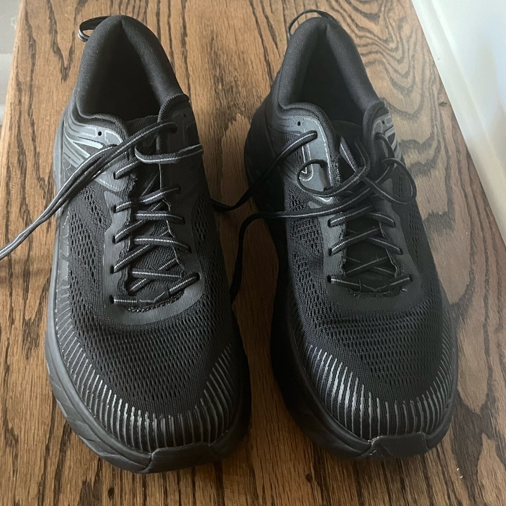 Hoka Men’s Bondi 7 running shoe US12 black - new unworn